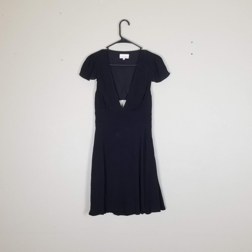 Aritzia Sunday Best LBD Open Back V Neck Dress 6